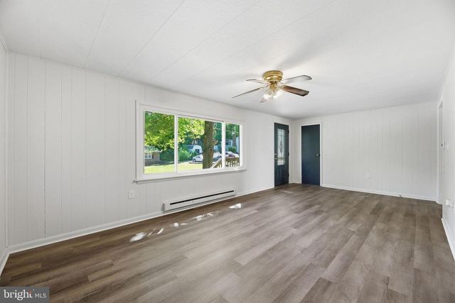 5421 CHESAPEAKE AVE, Saint Leonard, MD 20685