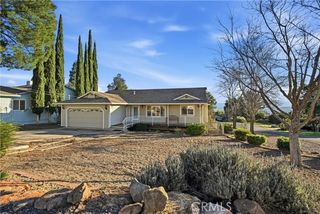 19093 Ravenhill Road, Hidden Valley Lake, CA 95467