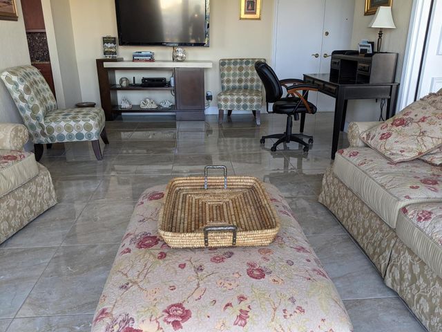 2840 S Ocean Boulevard 6110, Palm Beach, FL 33480