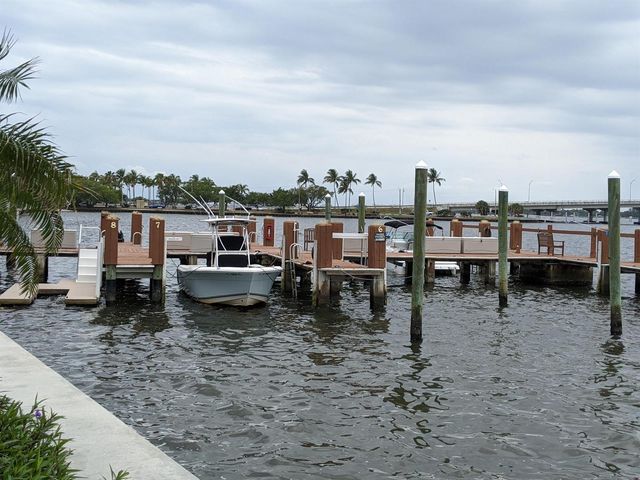 2840 S Ocean Boulevard 6110, Palm Beach, FL 33480