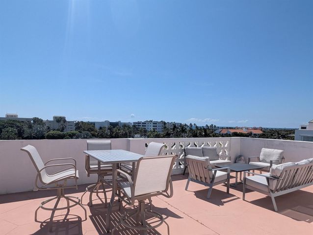 2840 S Ocean Boulevard 6110, Palm Beach, FL 33480