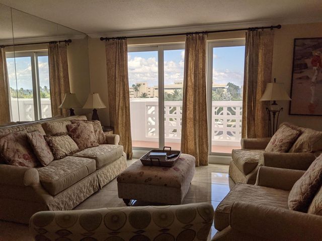 2840 S Ocean Boulevard 6110, Palm Beach, FL 33480