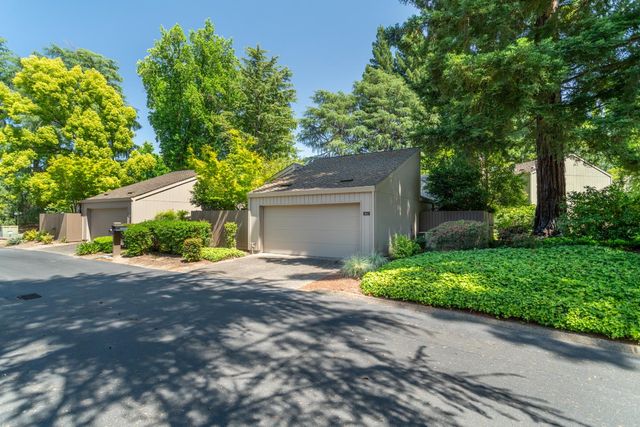 411 Dunbarton Cir, Sacramento, CA 95825