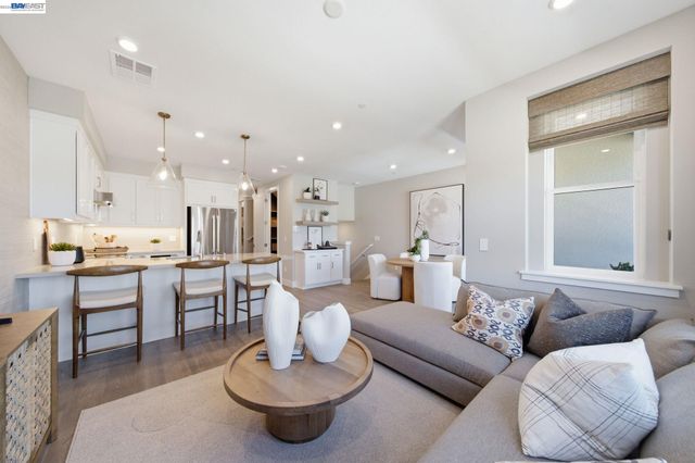 148 Tulare Court, Danville, CA 94526