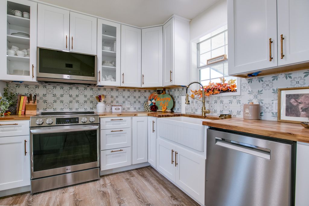 Image 12 of property listing at 12274 Twin Lakes Lane, San Angelo, TX 76904