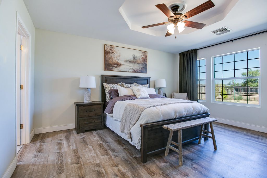 Image 13 of property listing at 12274 Twin Lakes Lane, San Angelo, TX 76904
