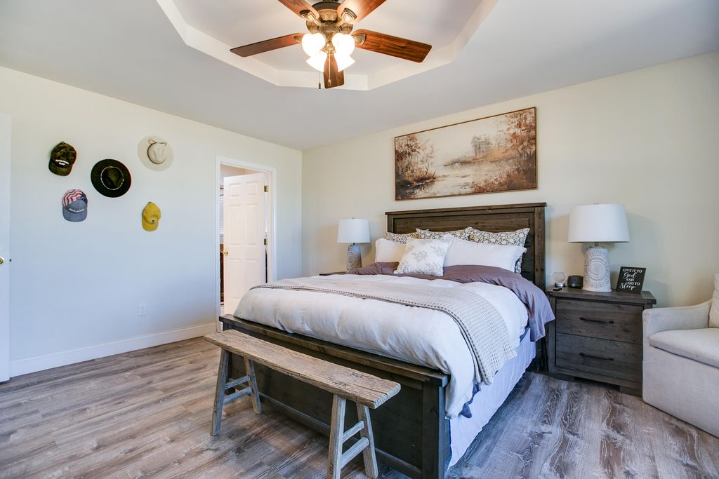 Image 14 of property listing at 12274 Twin Lakes Lane, San Angelo, TX 76904