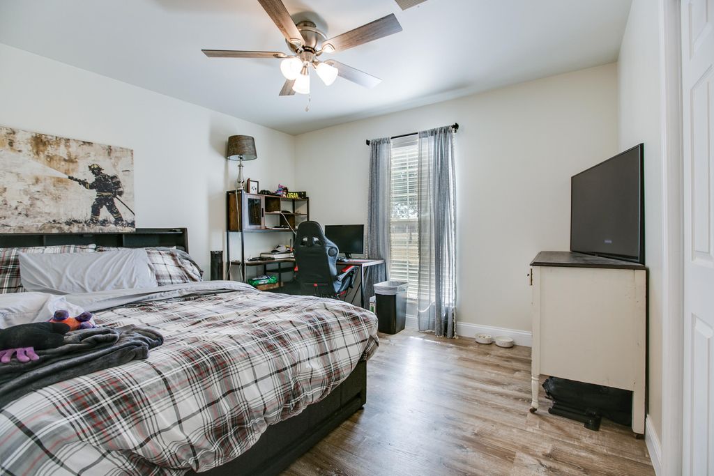 Image 18 of property listing at 12274 Twin Lakes Lane, San Angelo, TX 76904