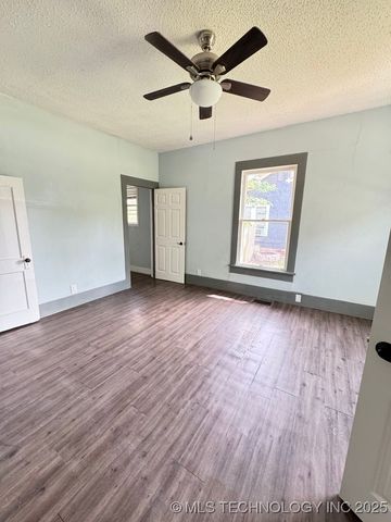 208 B Street SW, Ardmore, OK 73401