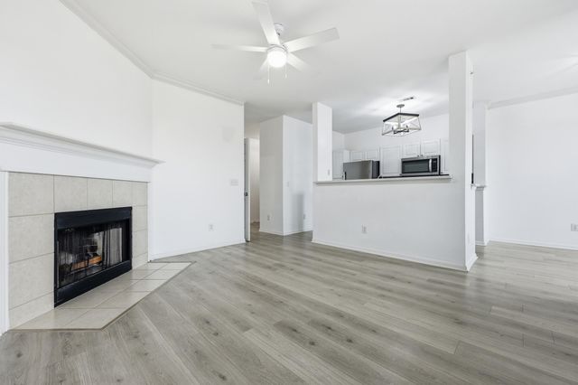 130 River Landing Drive 10302, Charleston, SC 29492