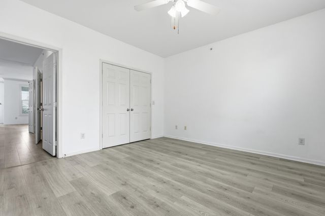 130 River Landing Drive 10302, Charleston, SC 29492