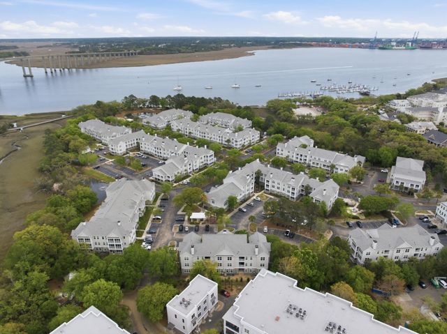 130 River Landing Drive 10302, Charleston, SC 29492