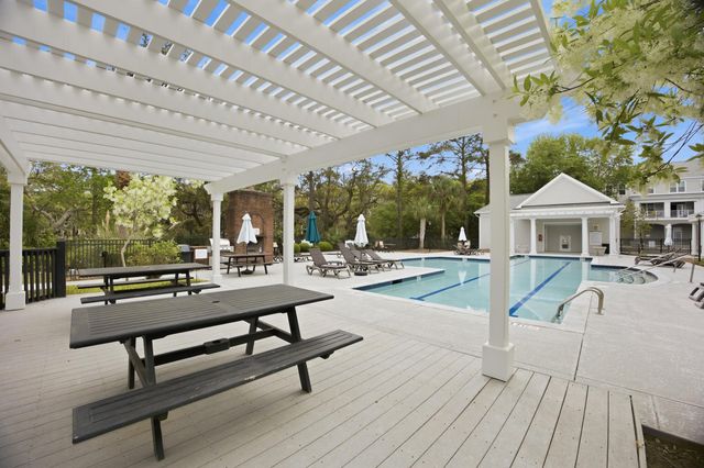 130 River Landing Drive 10302, Charleston, SC 29492
