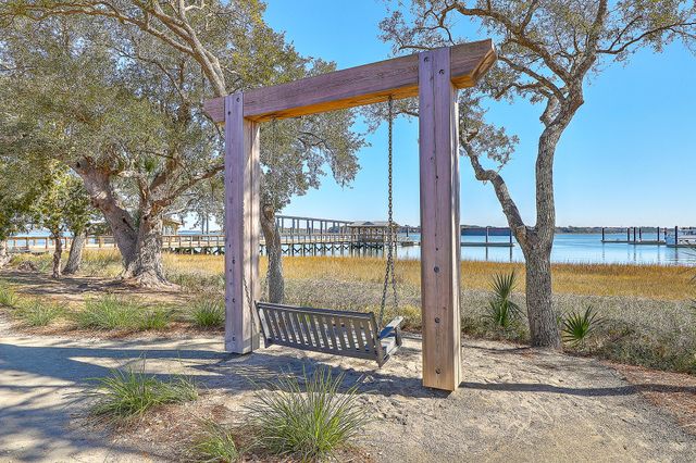 130 River Landing Drive 10302, Charleston, SC 29492