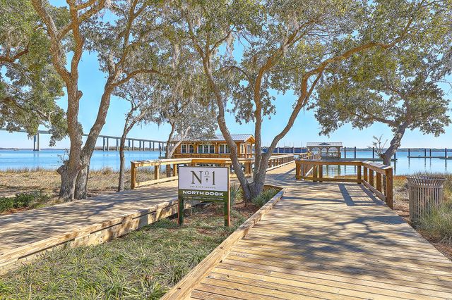 130 River Landing Drive 10302, Charleston, SC 29492