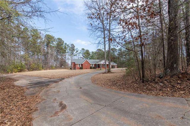 2165 Bakers Bridge Road, Douglasville, GA 30134