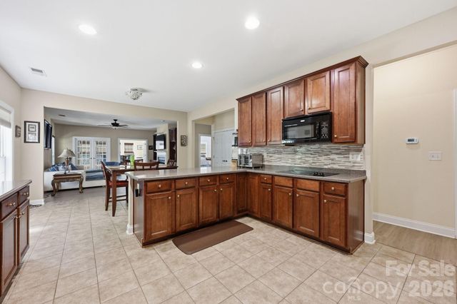 4405 Squirrel Trail Lane, Charlotte, NC 28269