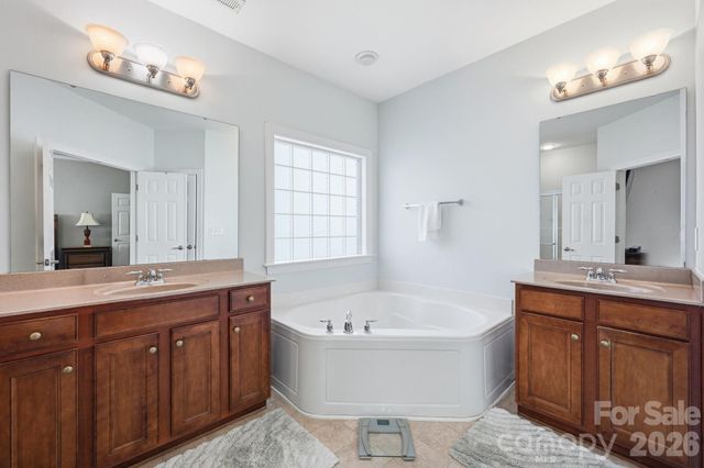 4405 Squirrel Trail Lane, Charlotte, NC 28269
