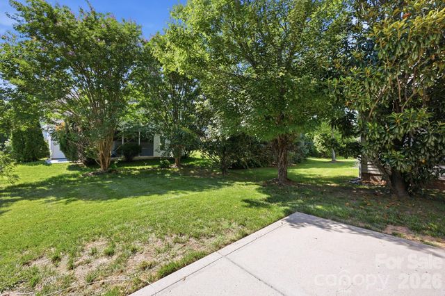 4405 Squirrel Trail Lane, Charlotte, NC 28269