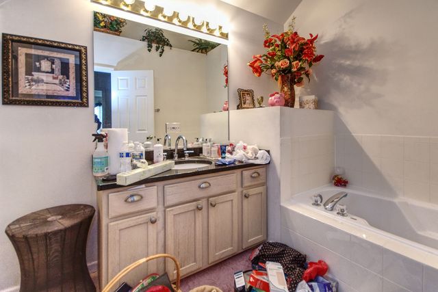 25463 W Cinnamon Circle, Plainfield, IL 60585