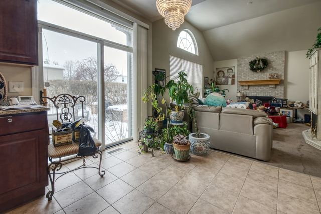 25463 W Cinnamon Circle, Plainfield, IL 60585