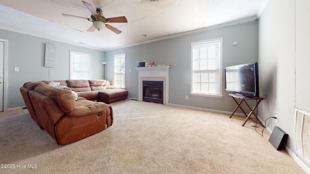 110 Newhan Lane, Jacksonville, NC 28546