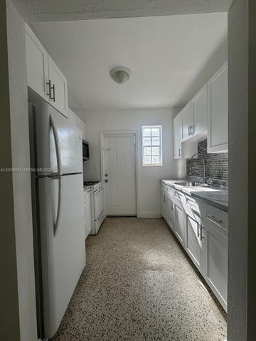 735 83rd St 3, Miami Beach, FL 33141