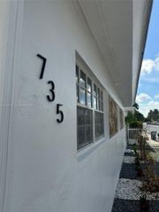 735 83rd St 3, Miami Beach, FL 33141