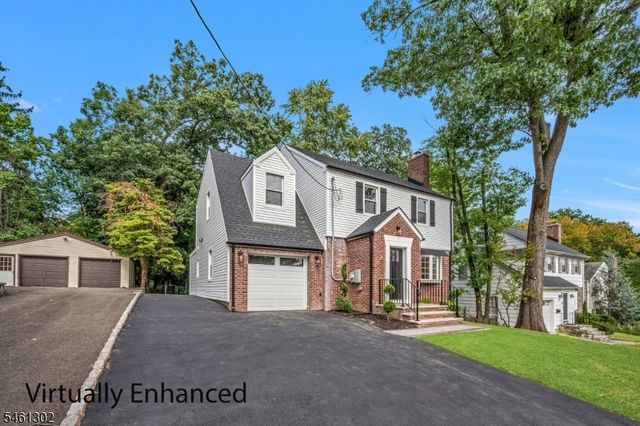34 Howard St, Verona Twp., NJ 07044