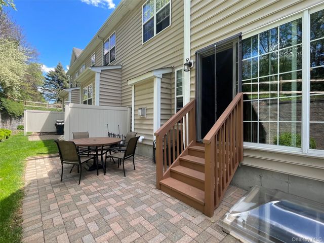 781 Huntington Drive, Fishkill, NY 12524