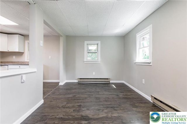 1240 Pembroke Road 2, Freemansburg Boro, PA 18017