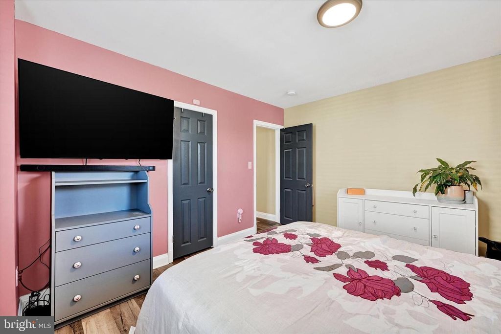 Image 18 of property listing at 5217 CATALPHA RD, Baltimore, MD 21214