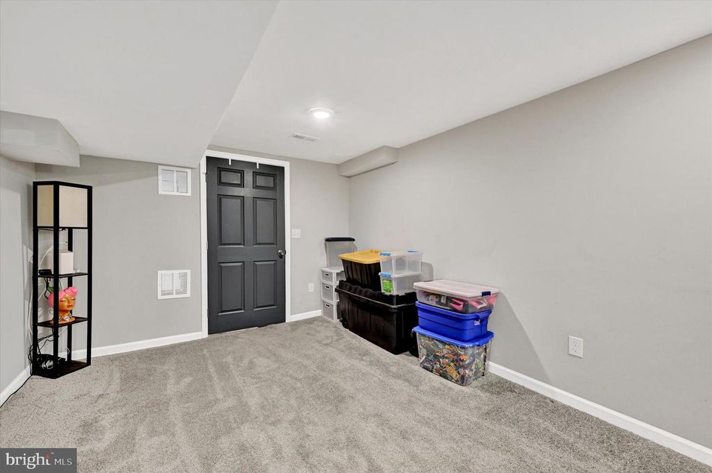 Image 33 of property listing at 5217 CATALPHA RD, Baltimore, MD 21214