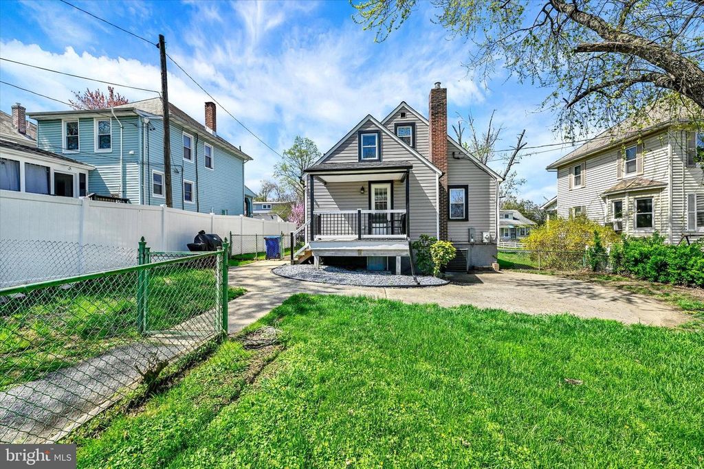 Image 37 of property listing at 5217 CATALPHA RD, Baltimore, MD 21214