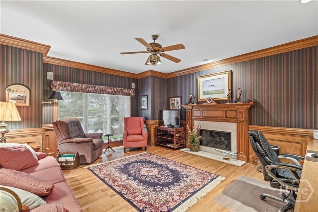 Image 12 of property listing at 2 Windwalk Lane, Savannah, GA 31411