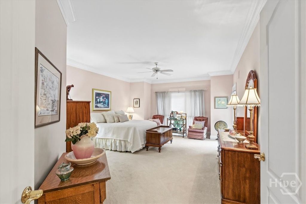 Image 15 of property listing at 2 Windwalk Lane, Savannah, GA 31411