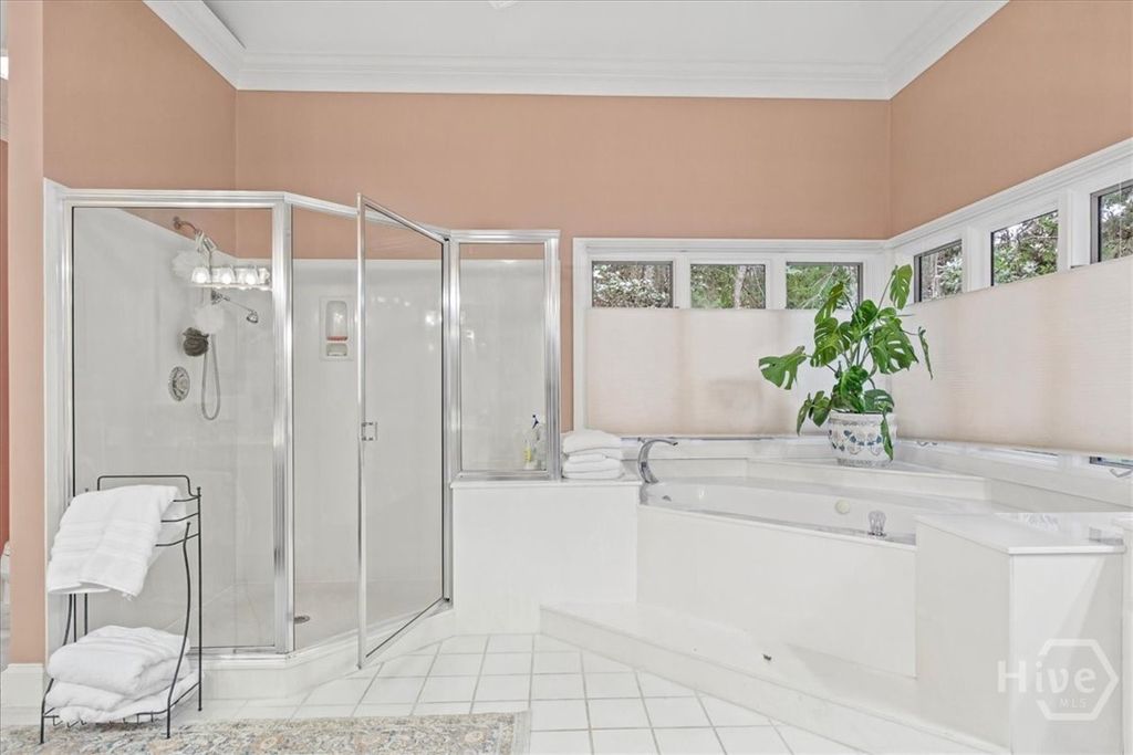Image 18 of property listing at 2 Windwalk Lane, Savannah, GA 31411