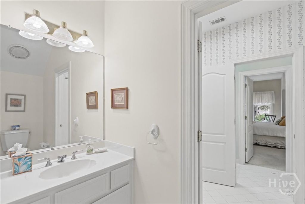 Image 24 of property listing at 2 Windwalk Lane, Savannah, GA 31411
