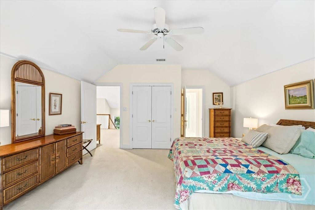 Image 25 of property listing at 2 Windwalk Lane, Savannah, GA 31411