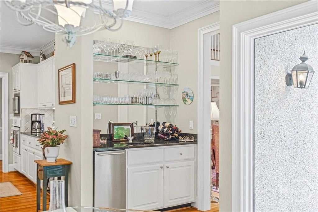 Image 36 of property listing at 2 Windwalk Lane, Savannah, GA 31411