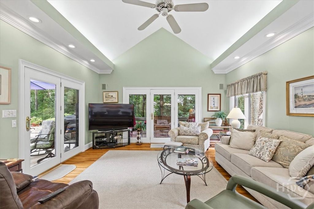 Image 37 of property listing at 2 Windwalk Lane, Savannah, GA 31411