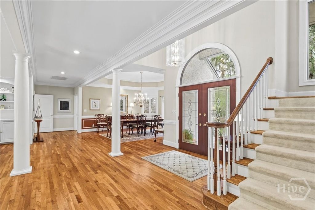 Image 4 of property listing at 2 Windwalk Lane, Savannah, GA 31411