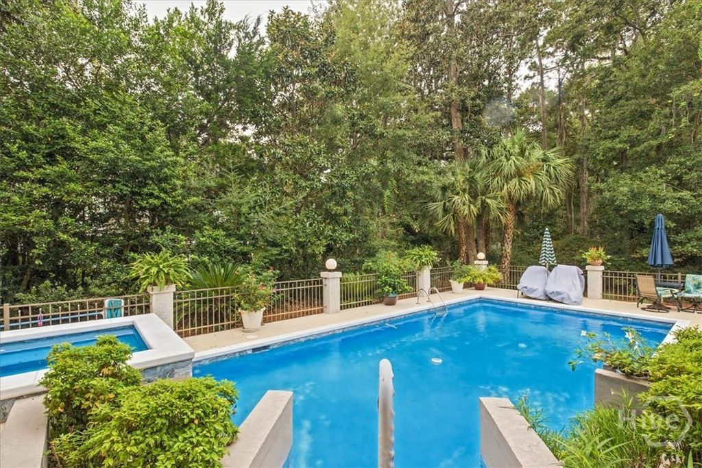 Image 40 of property listing at 2 Windwalk Lane, Savannah, GA 31411