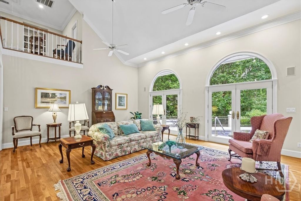 Image 7 of property listing at 2 Windwalk Lane, Savannah, GA 31411
