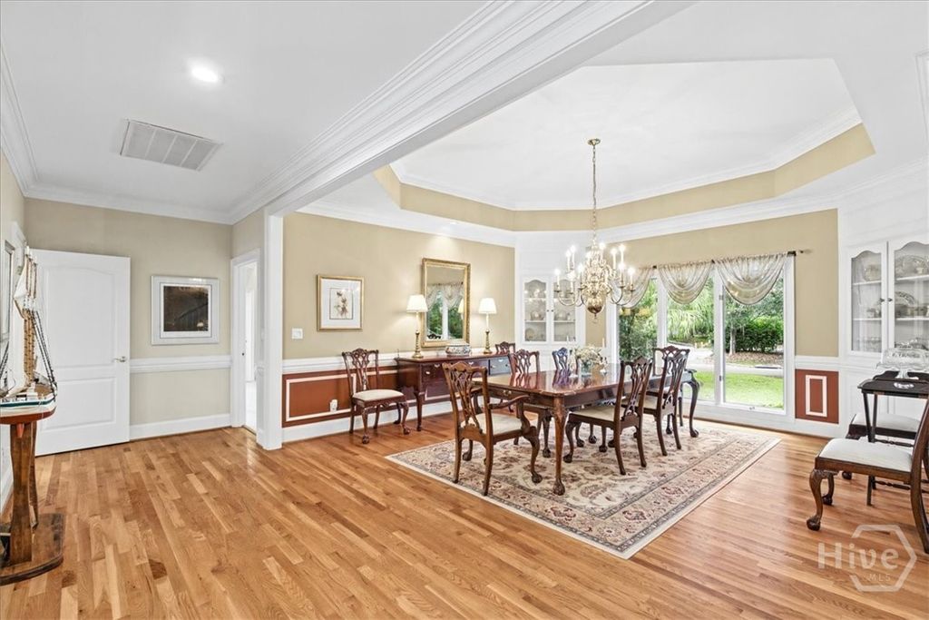 Image 9 of property listing at 2 Windwalk Lane, Savannah, GA 31411