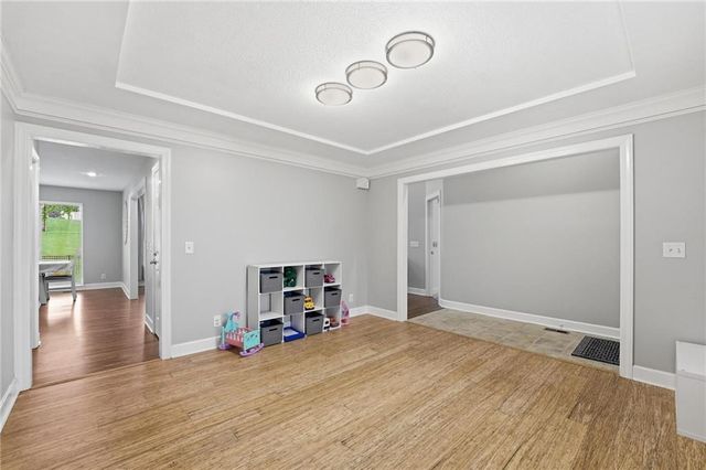 2605 SW Winterview Circle, Lee's Summit, MO 64081