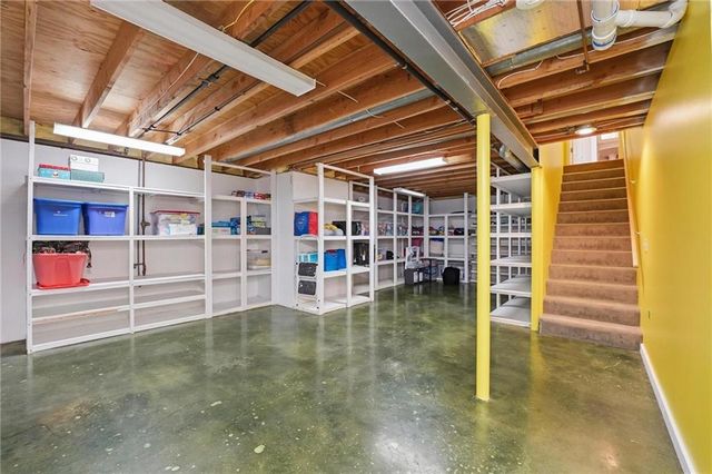 2605 SW Winterview Circle, Lee's Summit, MO 64081