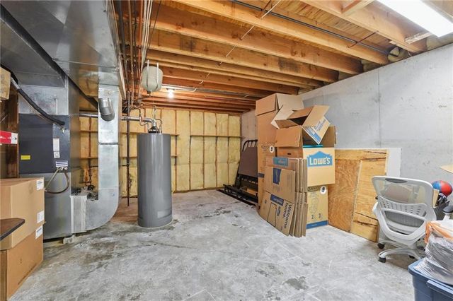 2605 SW Winterview Circle, Lee's Summit, MO 64081