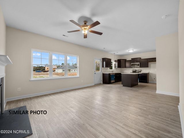 503 Orchard Creek Drive, Richlands, NC 28574