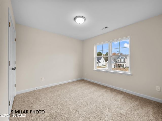 503 Orchard Creek Drive, Richlands, NC 28574